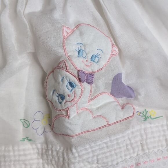 Vintage Fresita 9-12 Months White Embroidered Little Lamb Apron - Picture 2 of 9